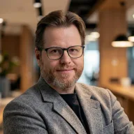 Bernhard Huber — Strategy & Product